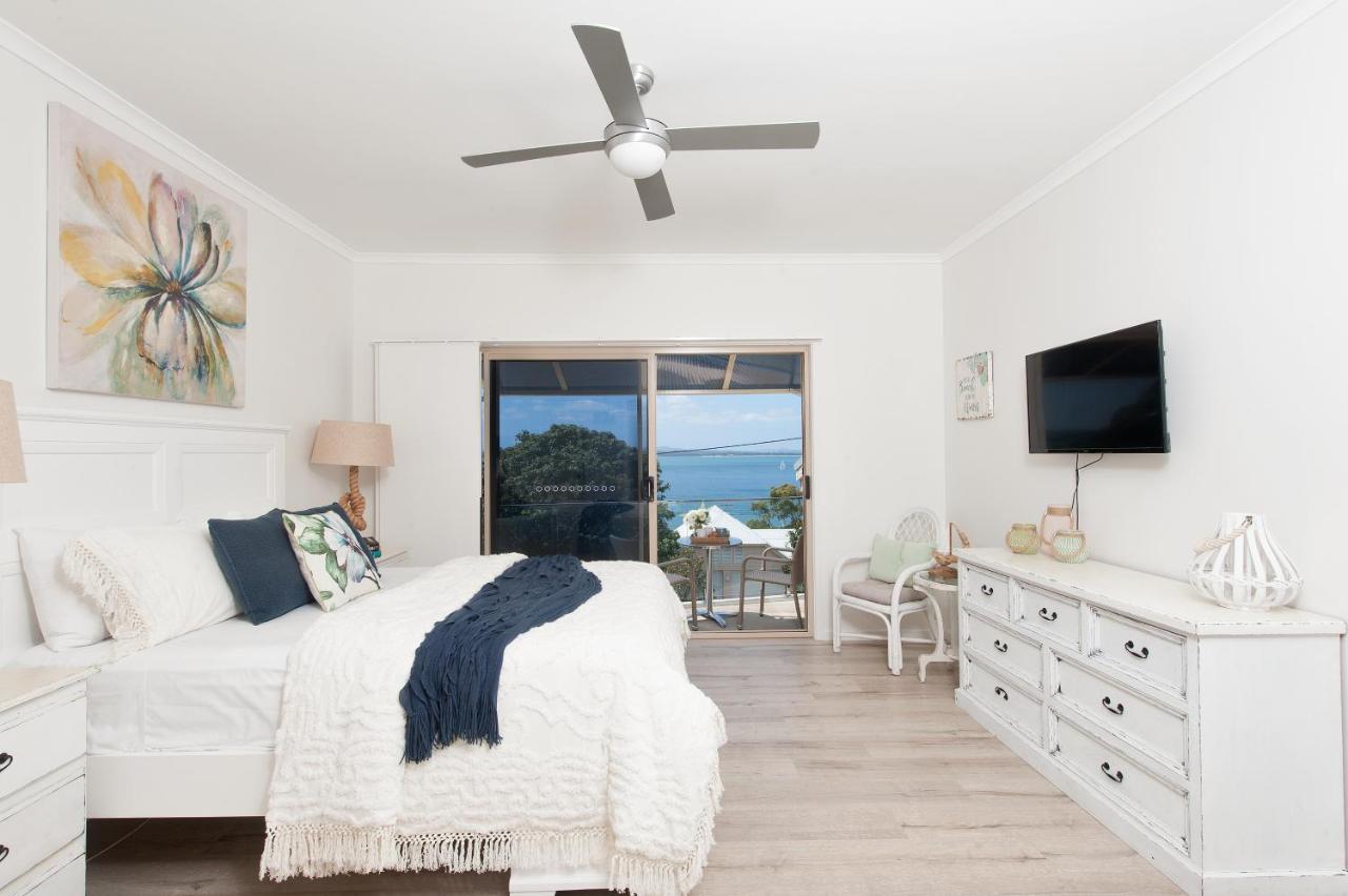 Dutchie'S Sand & Sea Beach House - Easy Walk To The Beach 넬슨베이 외부 사진